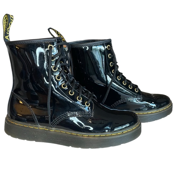 NWOB Women's Dr. Martens Black Patent Leather Combat Boots Full Lace Up Size 7 - Picture 2 of 16